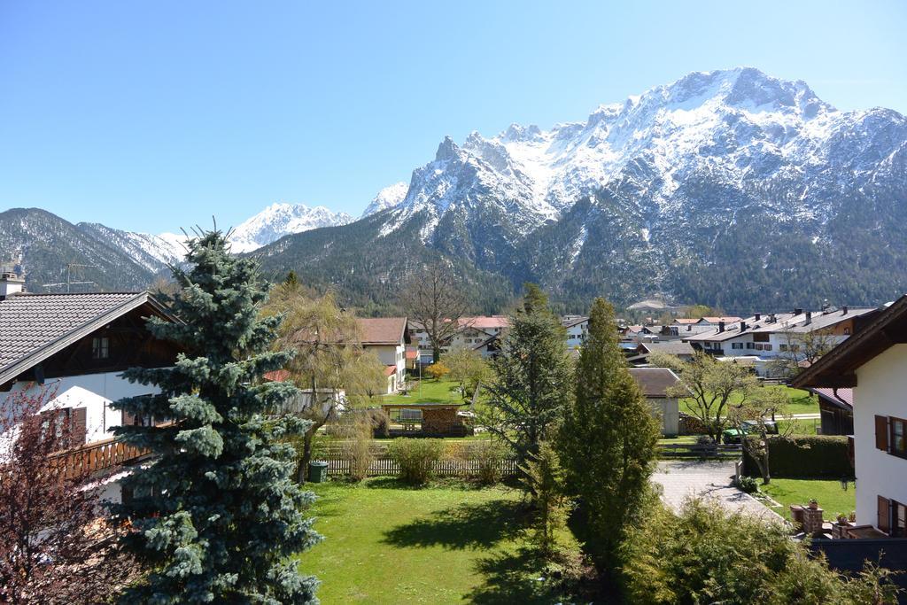Ferienwohnung Pfennig Mittenwald Zimmer foto