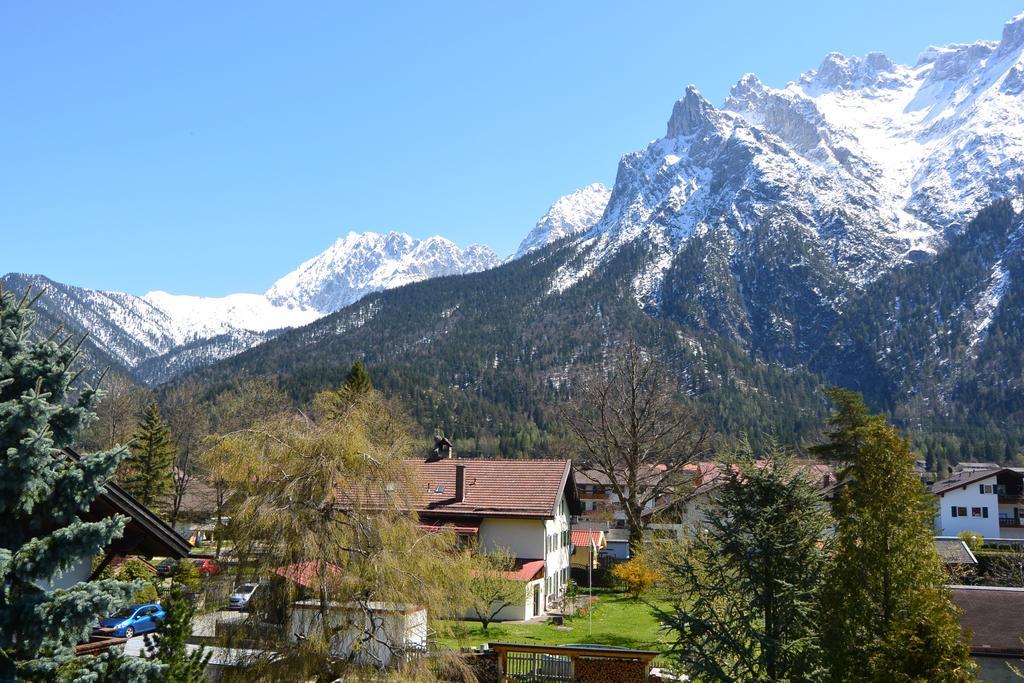 Ferienwohnung Pfennig Mittenwald Zimmer foto